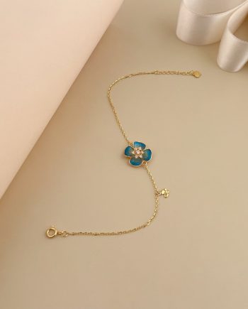 RANTAI TANGAN ENAMEL BUNGA ALLAMANDA BIRU MINIMALIS + BATU