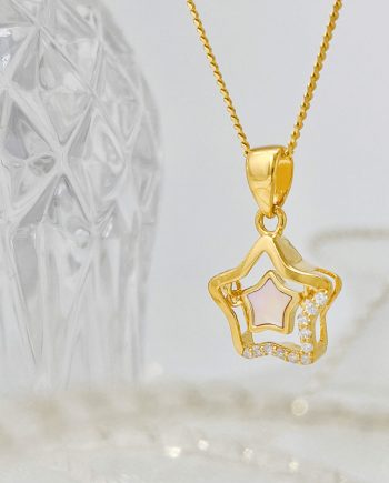 LOKET CAMILLA MOTHER OF PEARL