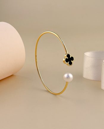 GELANG TANGAN MUTIARA BLACK CLOVER BATU AGATE (BUJUR)