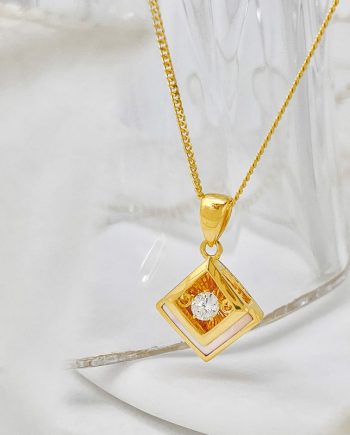 LOKET ADABELLE DANCING STONE MOTHER OF PEARL