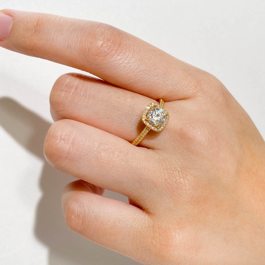 CINCIN MOISSANITE GLAMOR POTONGAN KUSYEN