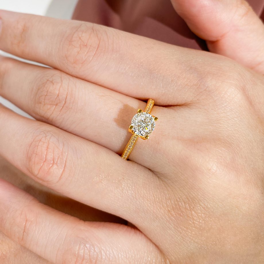 CINCIN MOISSANITE AURA POTONGAN BULAT